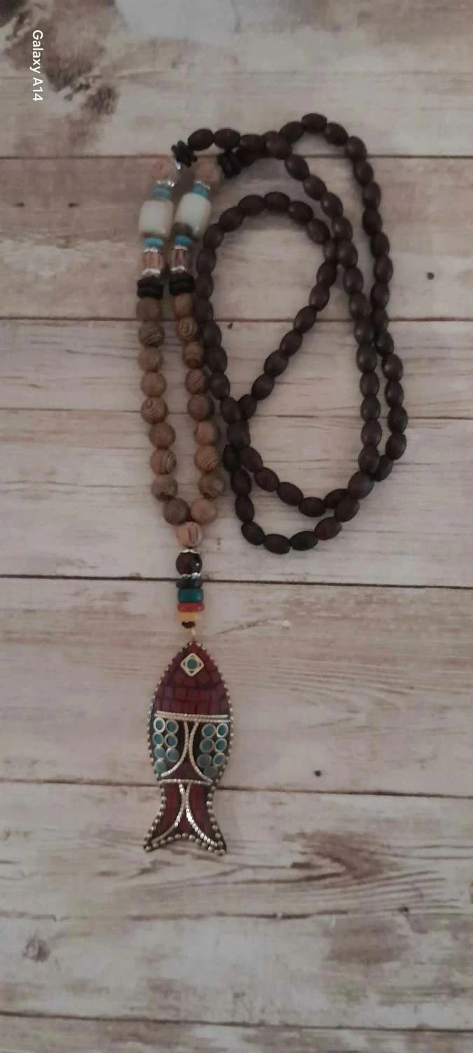 Collier perles en bois, poisson, marron et noir, Bohème